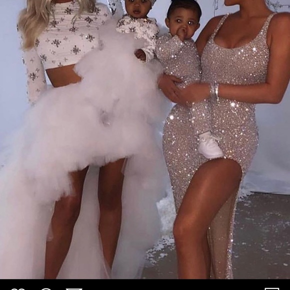 Dress - Picture 5 of 5